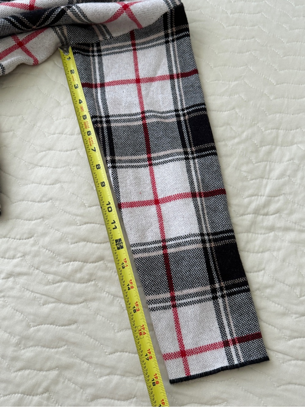 Tahari Sweater Women’s Black Cream Red Plaid Mock Neck Long Sleeve Size XL - Picture 7 of 7